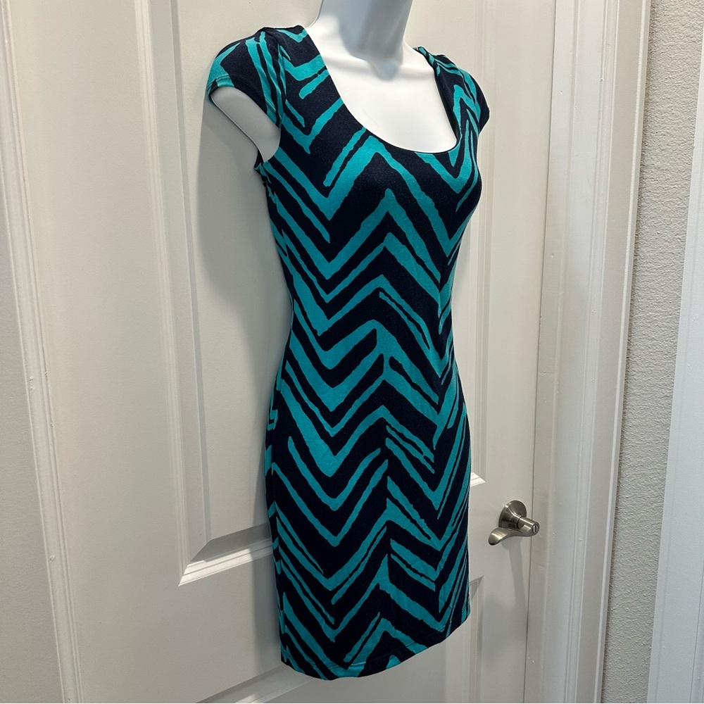 sexy form fitting dress Bianca One Shoulder Dress Pink